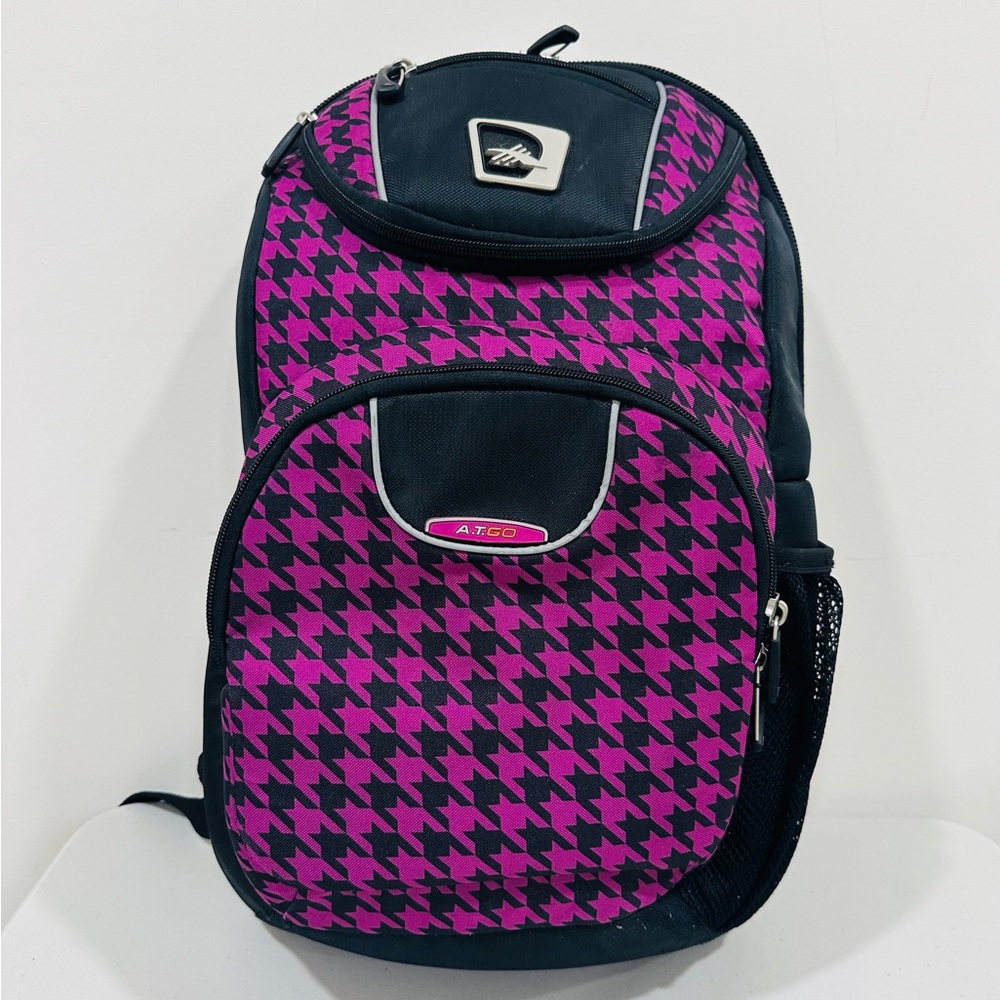 High Sierra‎ Backpack – Pink & Black Houndstooth Pattern, Stylish & Practical
